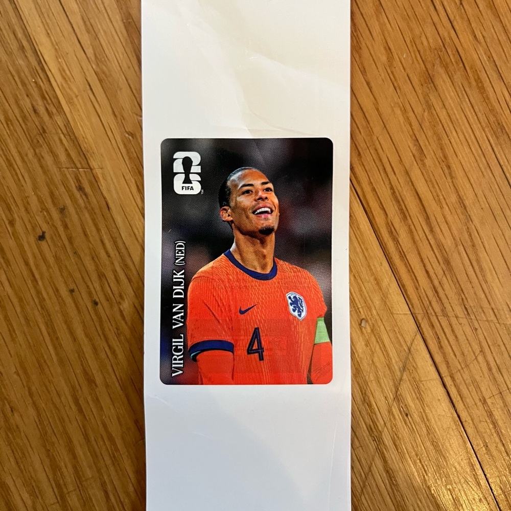PANINI COCA COLA Virgil van Dijk Netherlands Soccer Sticker - Orange Jersey